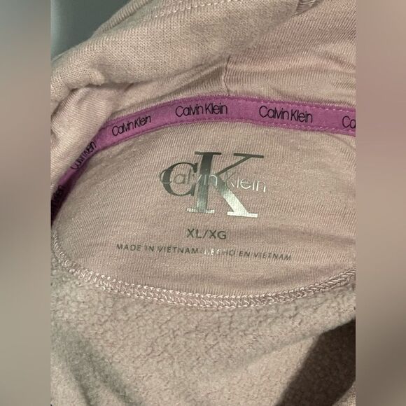 Calvin Klein Women’s Turtleneck - Picture 6 of 9